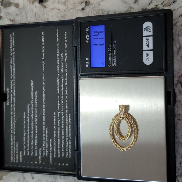 Large 14k Gold Rope Design Pendant - Picture 10 of 11